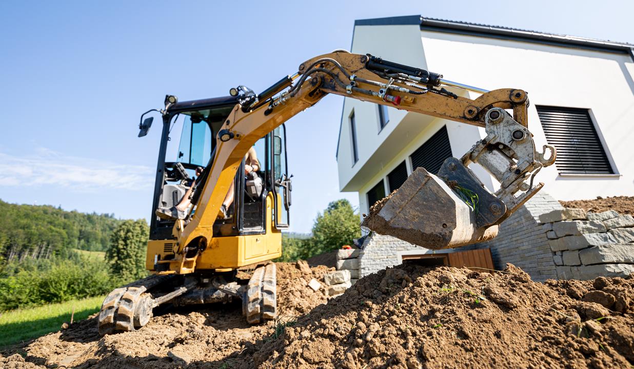 koparki, rozładunek towarów ciężkich, transport HDS, usługi koparką dla inwestorów, usługi koparką dla klientów indywidualnych, Utwardzanie terenów, wykaszanie nieużytków, Wykaszanie rowów, wynajem koparek Chojnów, Legnica, Lubin, Prochowice